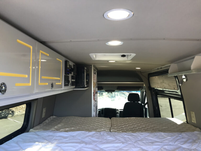 4-EEF39-E6-3-F6-A-489-F-9-E46-666-D3-AB5-BEE5-1-105-c