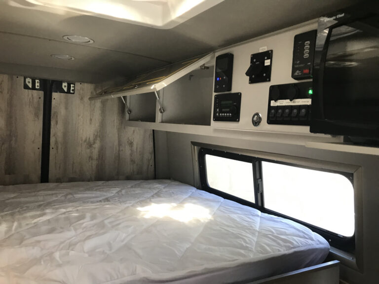 EA1-FB1-C7-DD3-F-4-FB6-BCBF-2-ED7-BC2-ECB52-1-105-c